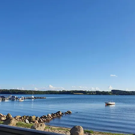 Holiday home Beautiful In With 2 Bedrooms And Wifi *