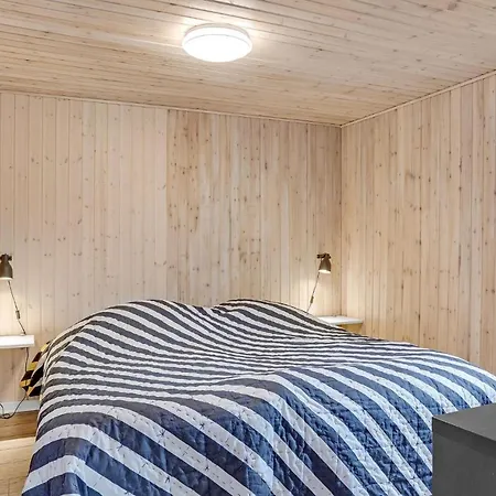 Holiday home Beautiful In With 2 Bedrooms And Wifi *